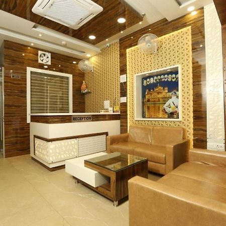 Om Sai B&B Amritsar Dış mekan fotoğraf