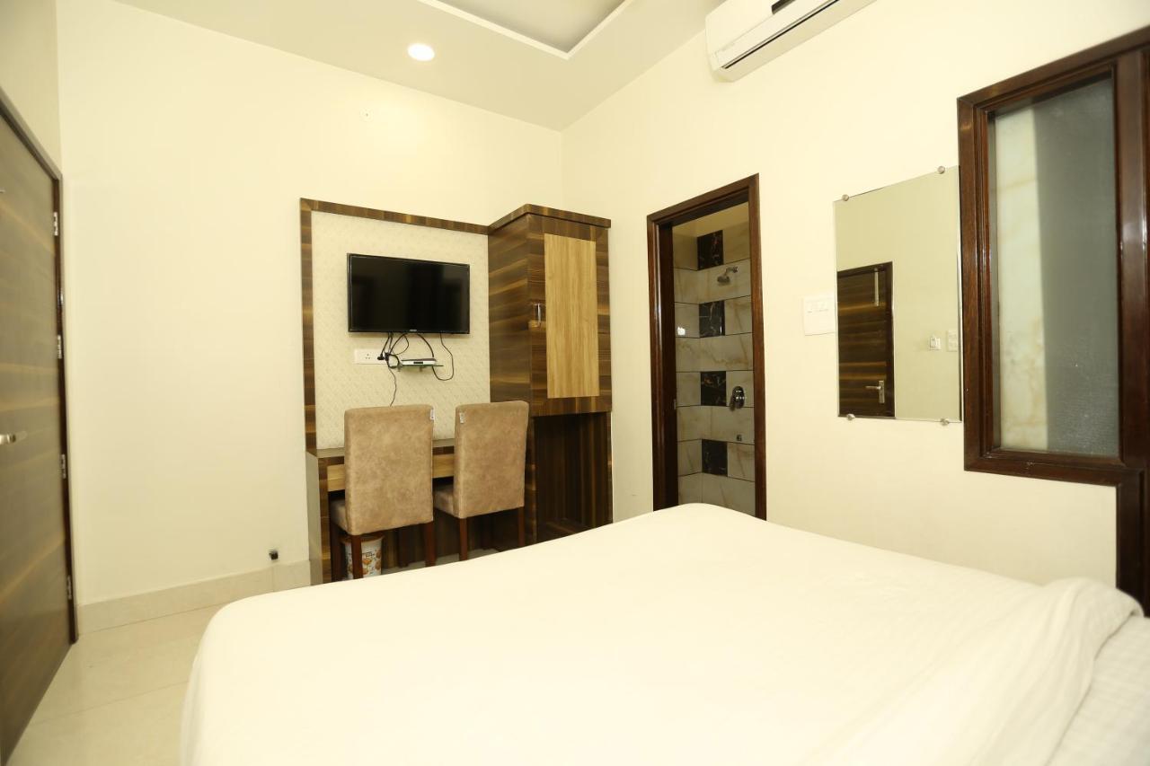 Om Sai B&B Amritsar Dış mekan fotoğraf