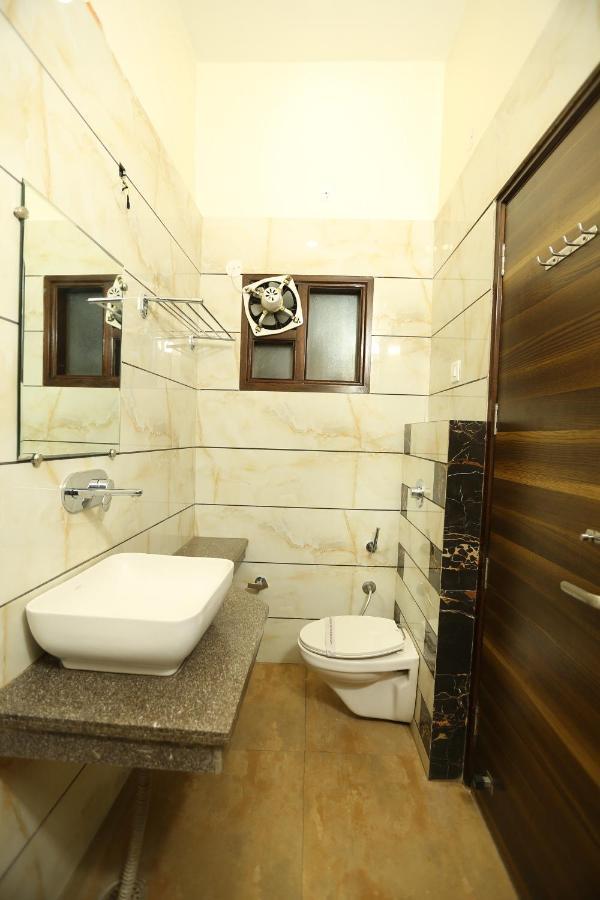 Om Sai B&B Amritsar Dış mekan fotoğraf